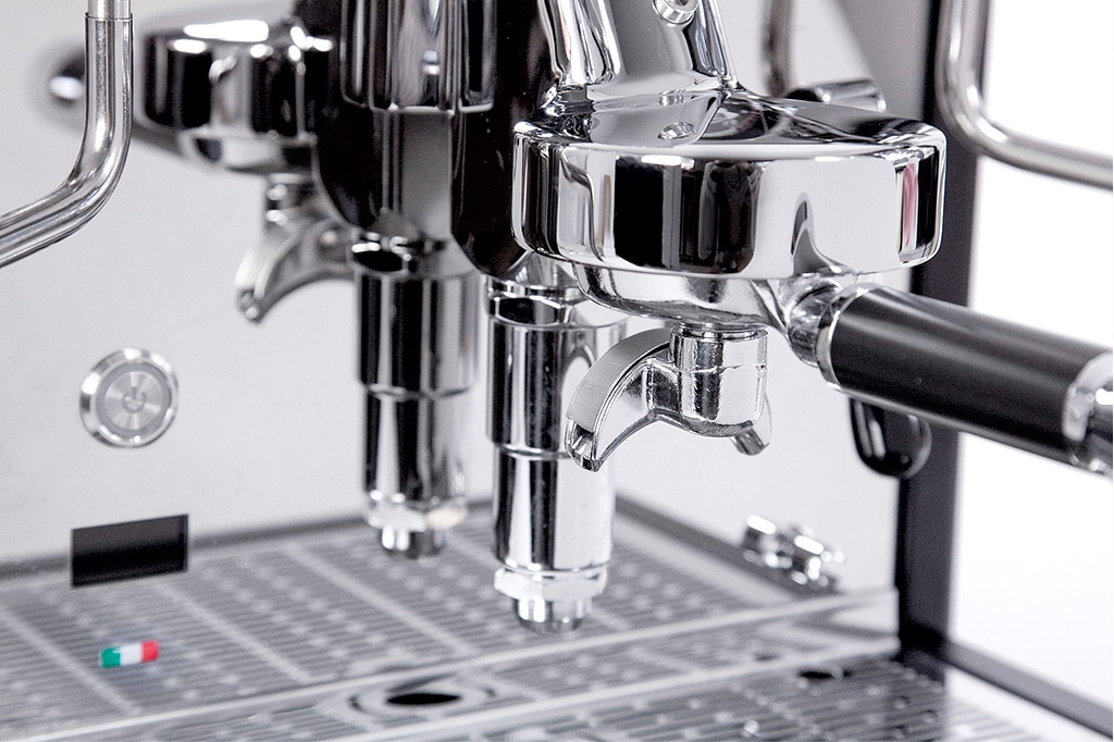 quickmill essence in schwarz innovative siebträgermaschine mit dualboiler