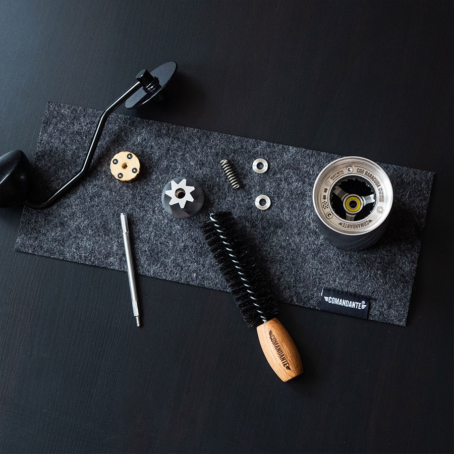 comandante long neck brush #6 reinigungsbürste lang